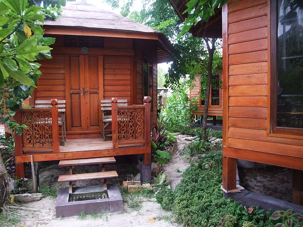 Baia Baia Resort Phi Phi Don 2*,  Thailand