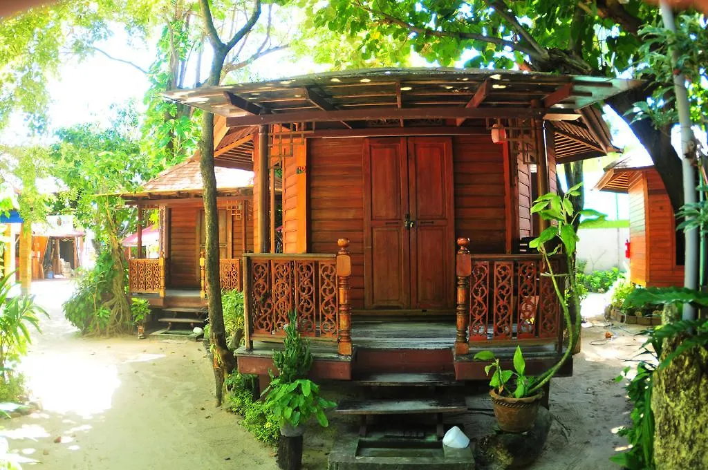 Baia Baia Resort Phi Phi Don 2*,  Thailandia