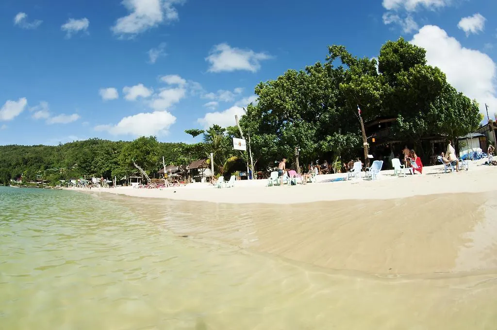 Baia Baia Resort Phi Phi Don 2*,  Thailandia