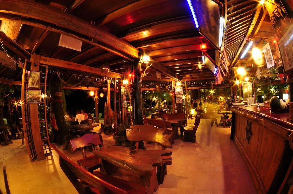 Baia Baia Resort Phi Phi Don 2*,